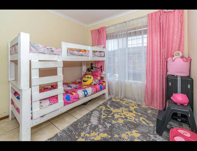 2 BEDROOM APARTMENT FOR SALE IN FERNDALE